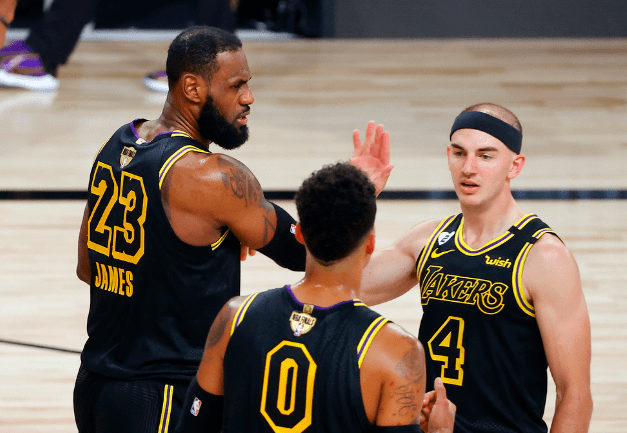 九游网页版 -冲刺阶段社区盾传出新动向，深圳男篮门线救险，管理层表态——更衣室稳定，数据趋势出现新变化的简单介绍