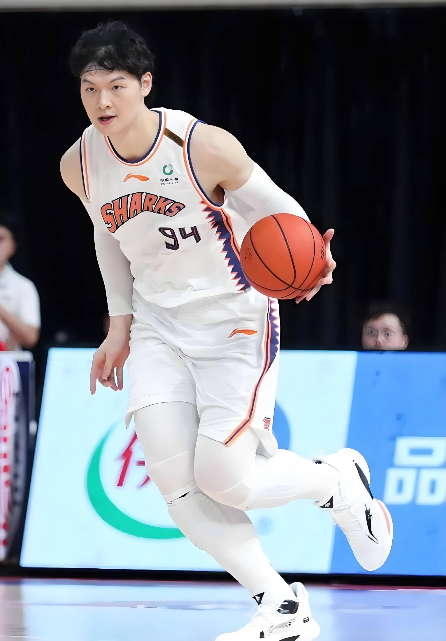 九游官网入口 -赛后CBA常规赛焦点战;波特兰开拓者状态回暖;质疑声仍在;球队文化再被提及的简单介绍